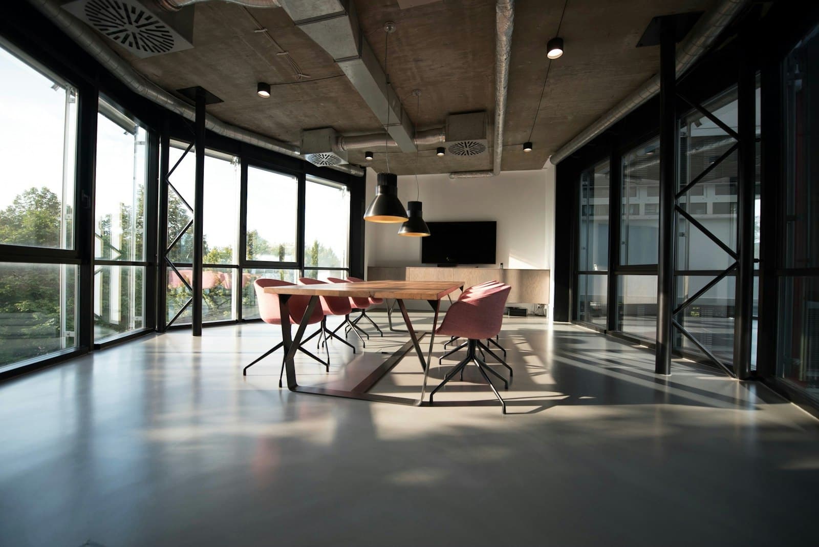 Banking shared-services meeting room for HR, payroll, and branch operations